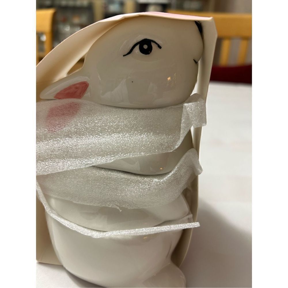Bakeshop Bunny Measuring Cups Set